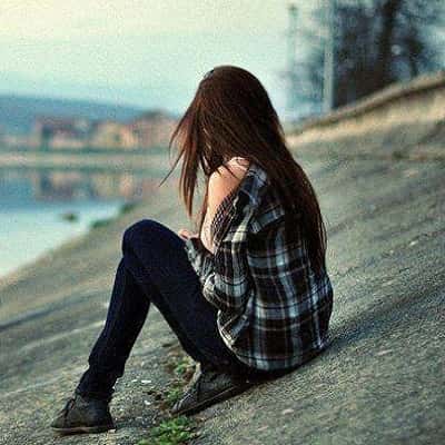 Alone-Sad-Girl-DP-For-Facebook-Whatsapp (9)