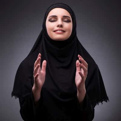 Stylish-Muslim-Girl-Dp-For-Fb-Profile (9)