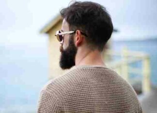 {Best 2024} मतलबी परिवार की शायरी – मतलबी परिवार स्टेटस Selfish Family Quotes In Hindi (1)